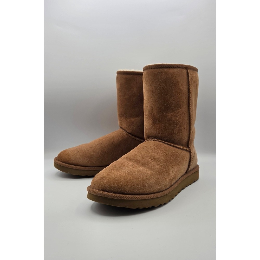 UGG Classic Short II Women Boots Size 11 Chestnut Suede Sheepskin 1016223